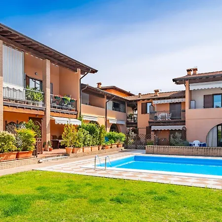 Apartament Valtenesi - Pool - By Host4u *